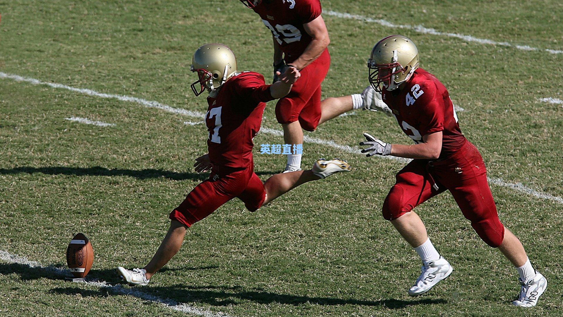 悲喜夜，凯恩失点拜仁涉险晋级，利物浦完胜马赛，莱万刷新纪录剑指梅西