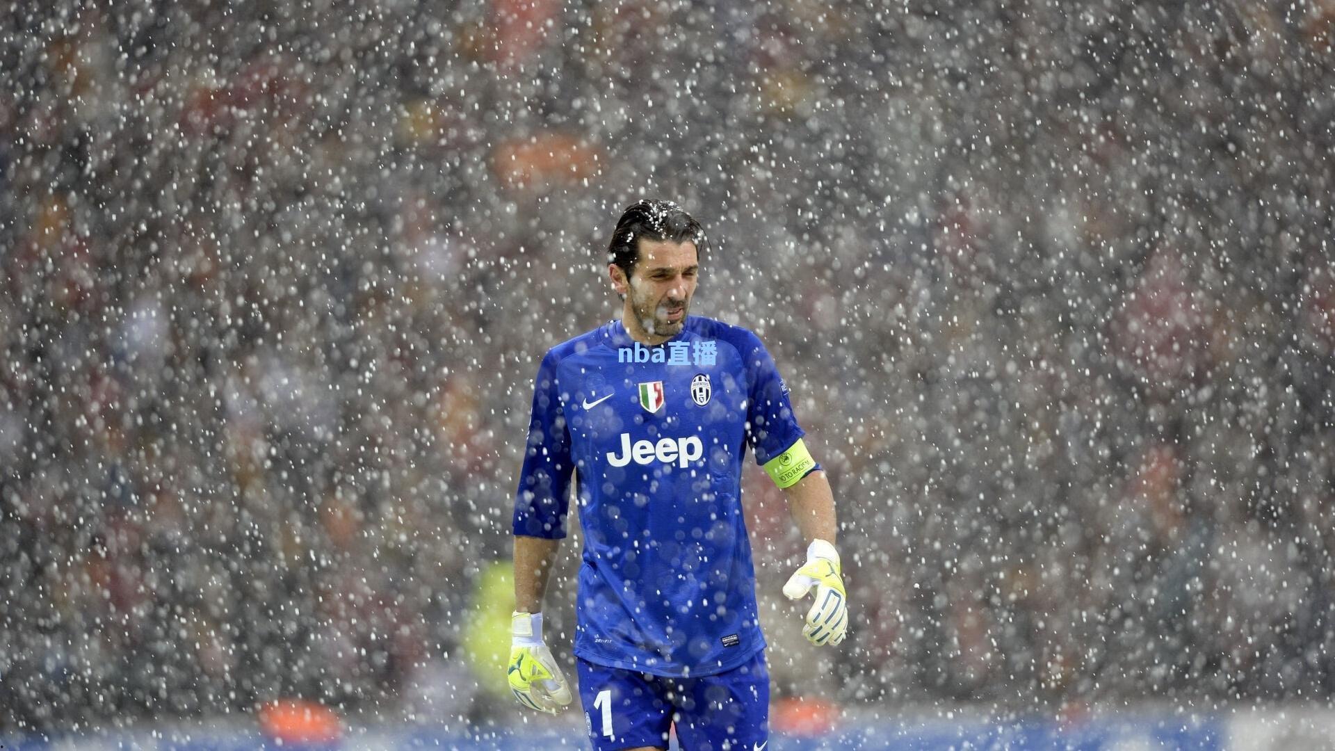 卡鲁索谈文班亚马，惊人臂展制造麻烦，但力量与约基奇尚有差距